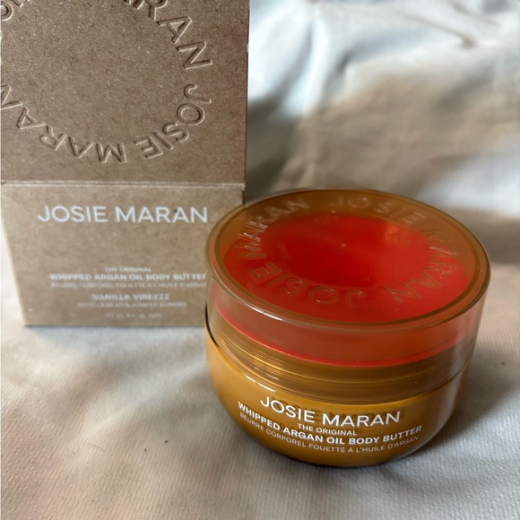 Josie maran vanilla vibezzz body butter - Picture 5 of 6